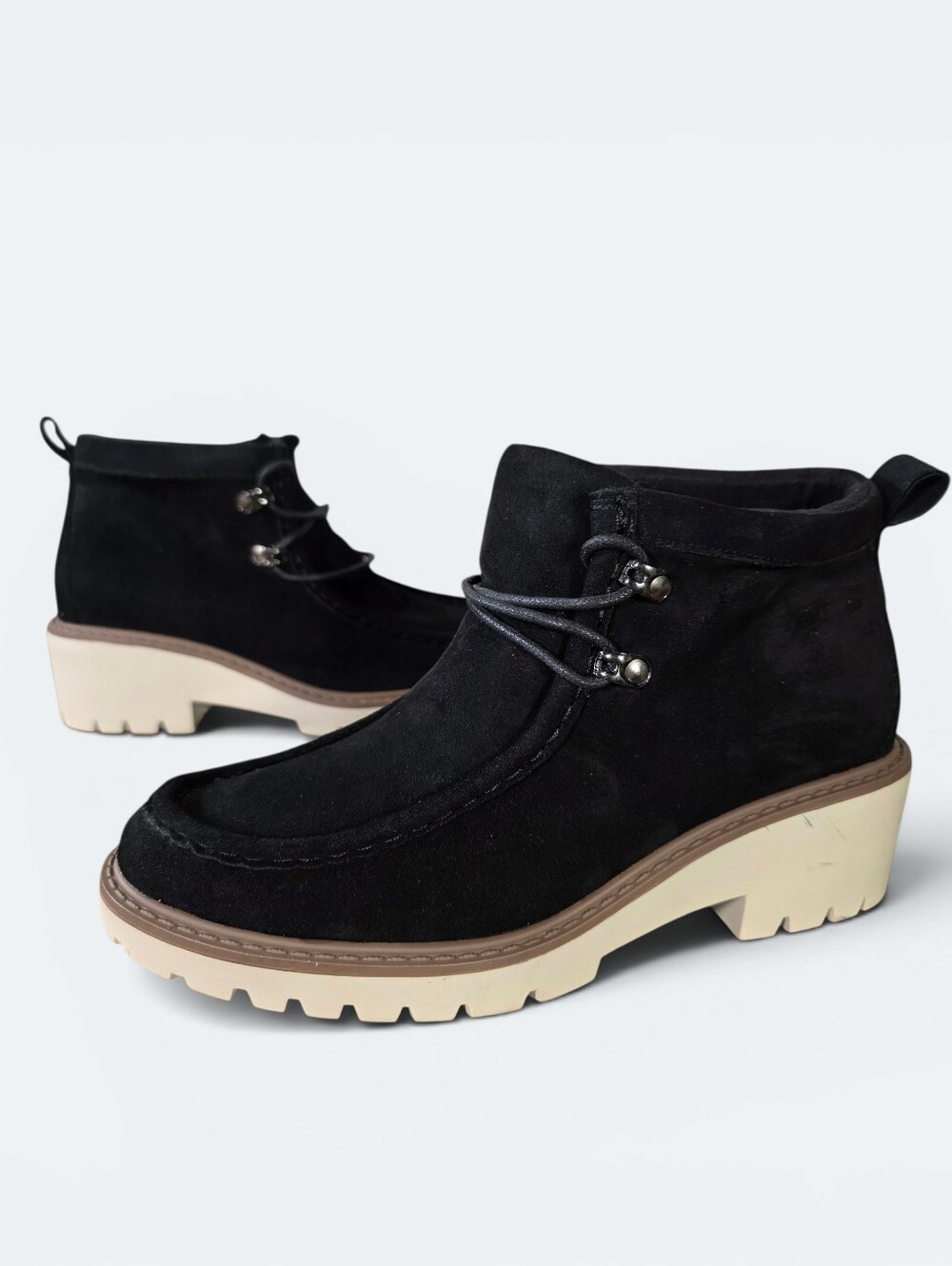 Pierre Dumas Black Faux Suede Soho Platform Lug Sole Lace Up Ankle Booties 8